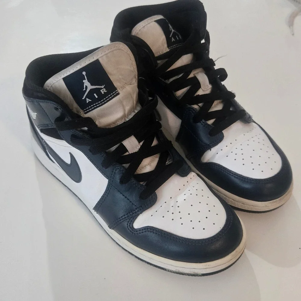 Nike Air Jordan 1 Mid Obsidian White Navy Blue Sneakers 554725-411 Mens 7Y